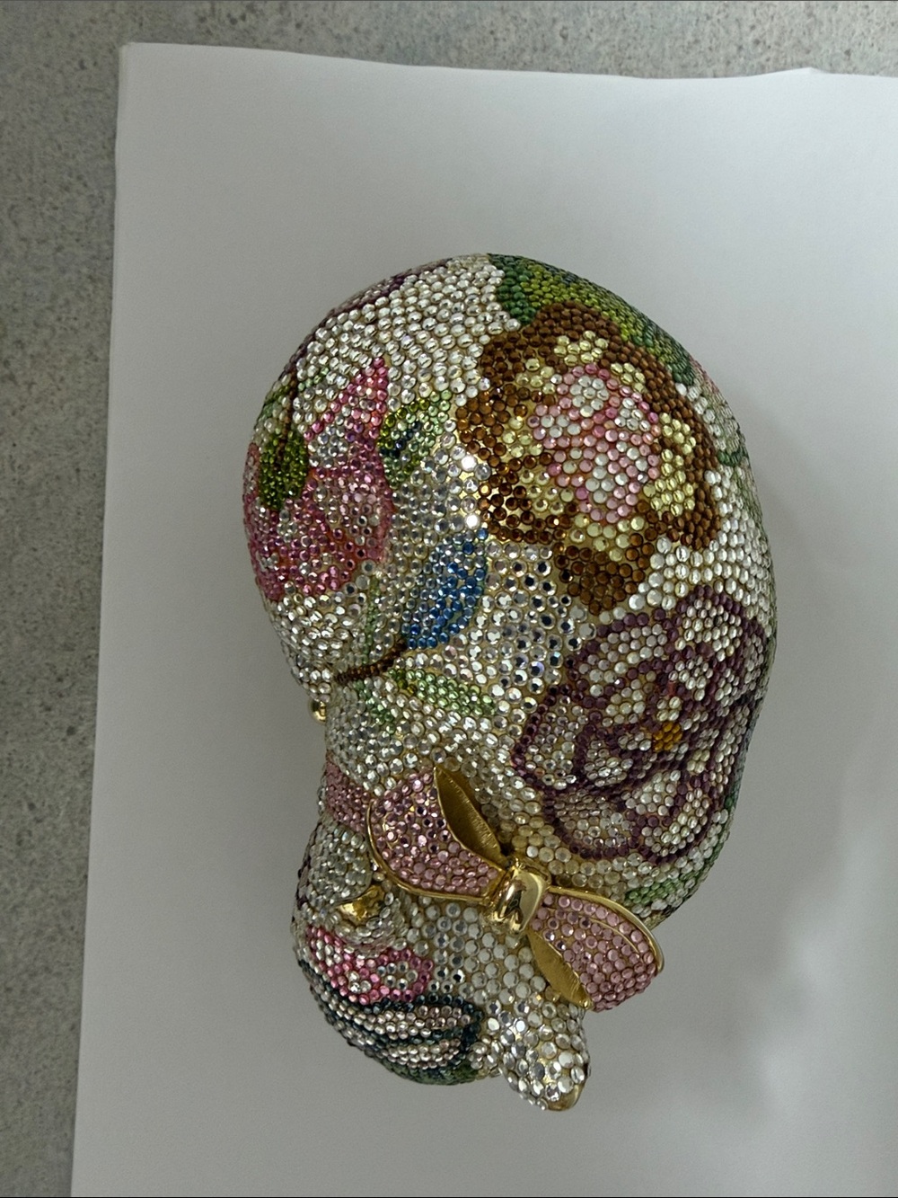Judith Leiber Multicolor Crystal-Embellished Floral Cat Minaudière with Pink Bow - Picture 2 of 7